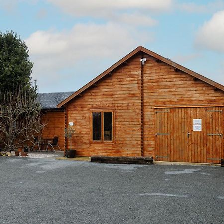 Spacious Cabin Evcharger And Free Parking Near Cambridge Экстерьер фото
